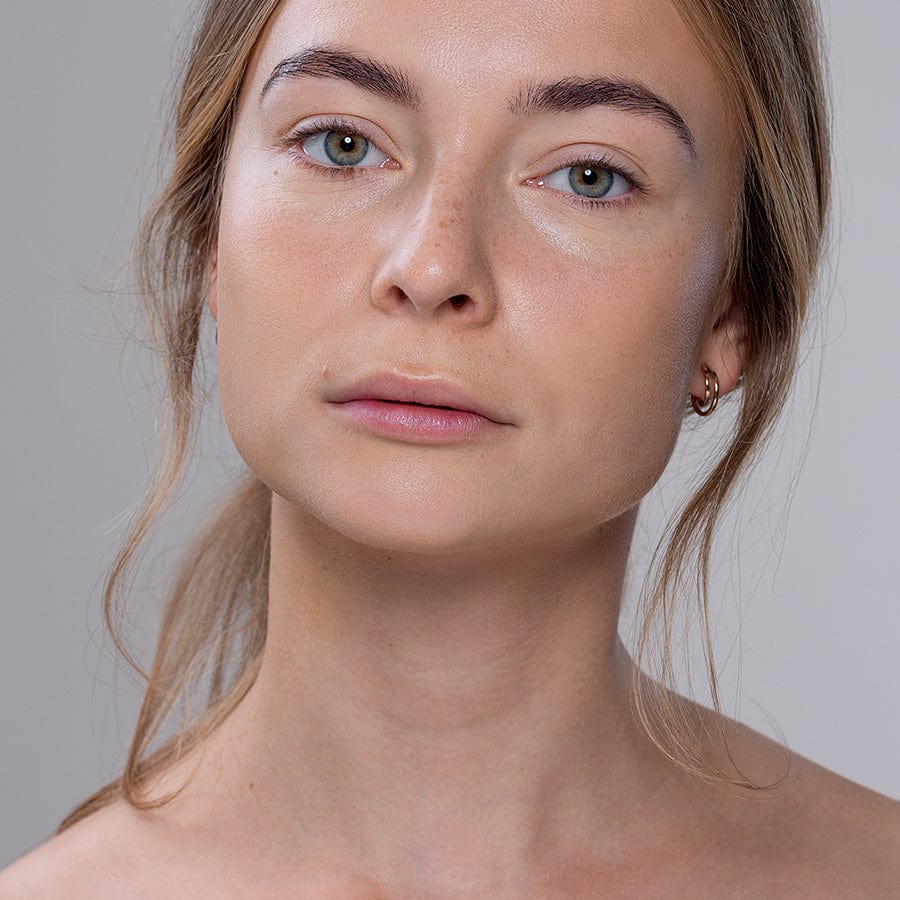 Doğal Vegan Fırçalı Kaş Kalemi - Benecos Eyebrow Designer
